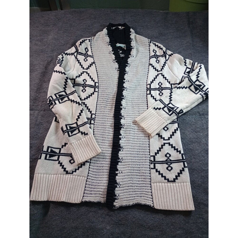 Maurices Open Front Cardigan Sweater Size L Black White Geometric Aztec Knit